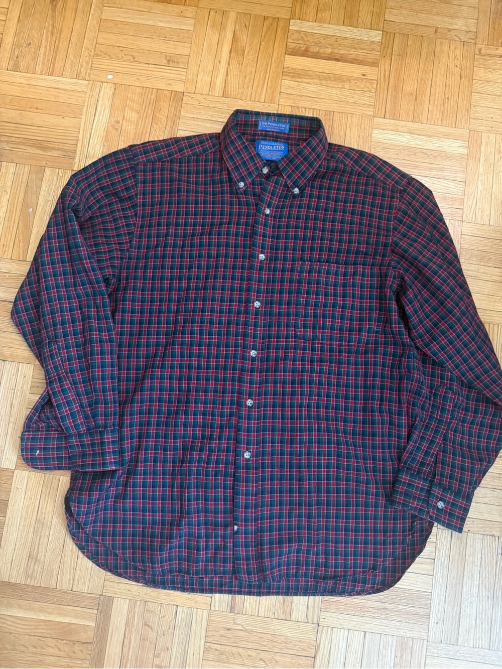 Pendleton Men's Black and Red Plaid Button-Down Shirt